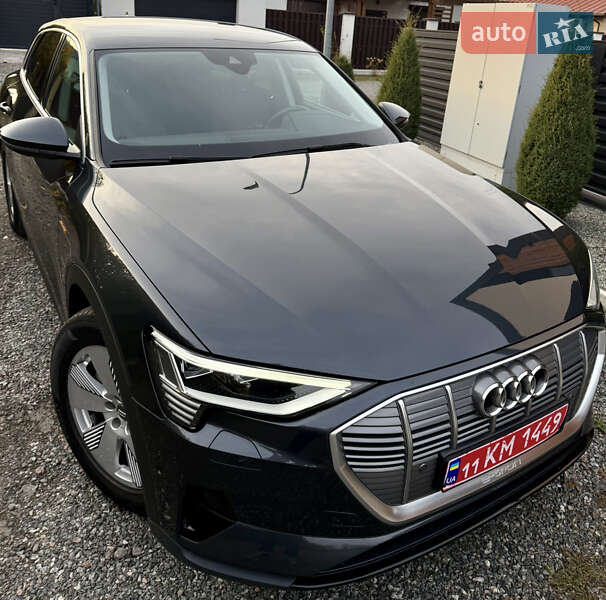 Внедорожник / Кроссовер Audi e-tron 2020 в Киеве фото 20 Внедорожник / Кроссовер Audi e-tron 2020 в Киеве