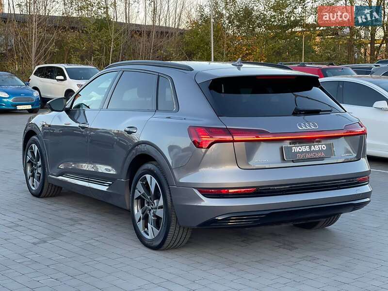 Позашляховик / Кросовер Audi e-tron 2020 в Львові