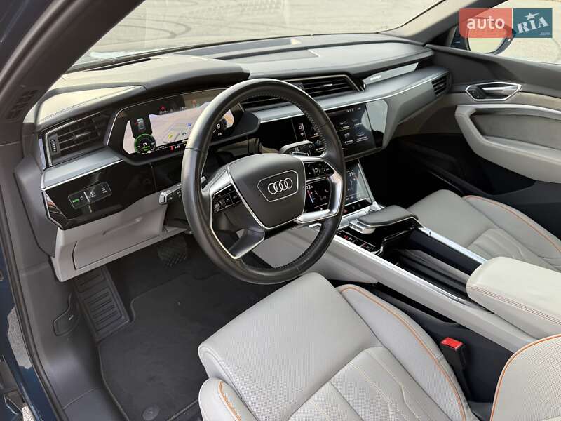 Внедорожник / Кроссовер Audi e-tron 2019 в Львове фото 26 Внедорожник / Кроссовер Audi e-tron 2019 в Львове