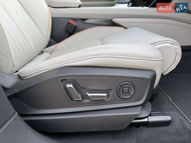 Внедорожник / Кроссовер Audi e-tron 2019 в Львове фото 36 Внедорожник / Кроссовер Audi e-tron 2019 в Львове
