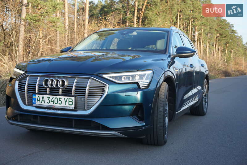 Позашляховик / Кросовер Audi e-tron 2020 в Києві