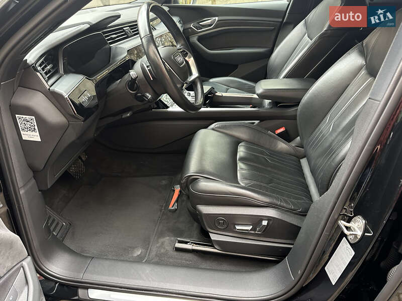 Позашляховик / Кросовер Audi e-tron 2019 в Івано-Франківську