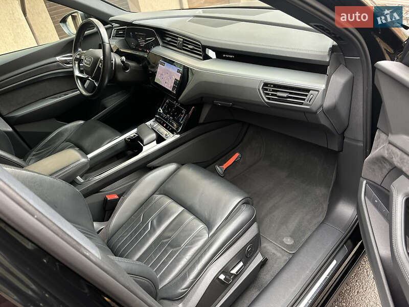 Позашляховик / Кросовер Audi e-tron 2019 в Івано-Франківську