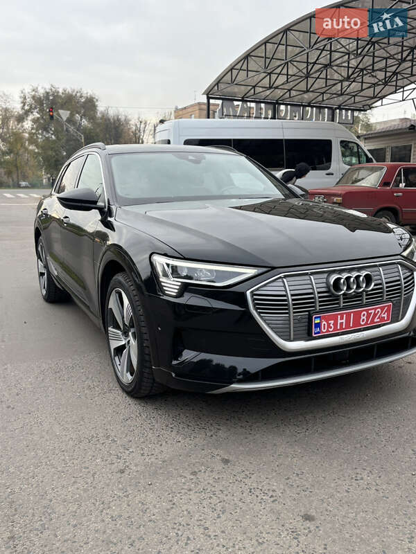 Внедорожник / Кроссовер Audi e-tron 2019 в Черкассах фото 4 Внедорожник / Кроссовер Audi e-tron 2019 в Черкассах