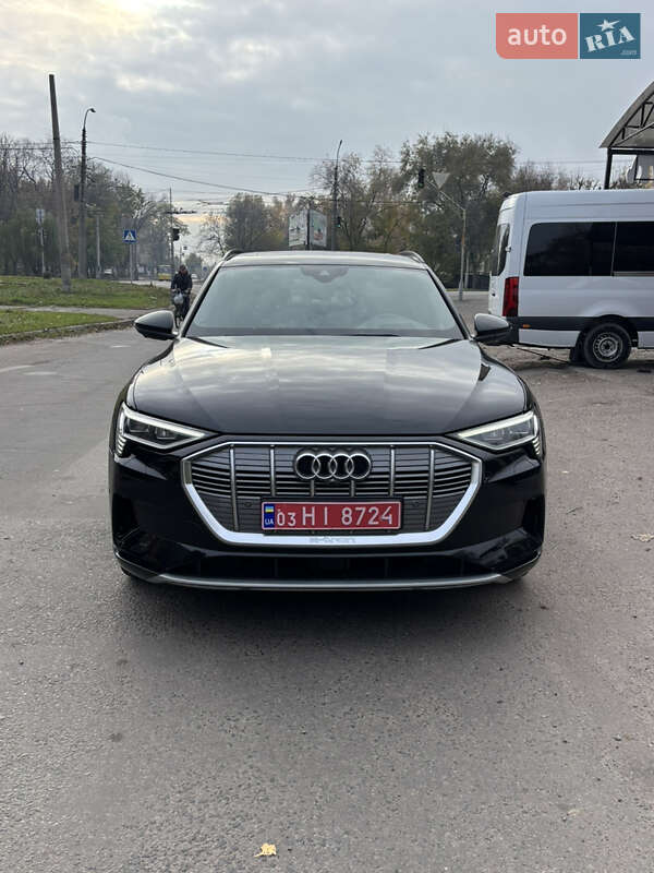 Внедорожник / Кроссовер Audi e-tron 2019 в Черкассах фото 54 Внедорожник / Кроссовер Audi e-tron 2019 в Черкассах