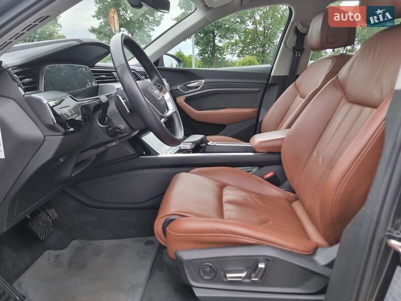 Позашляховик / Кросовер Audi e-tron 2020 в Чернівцях