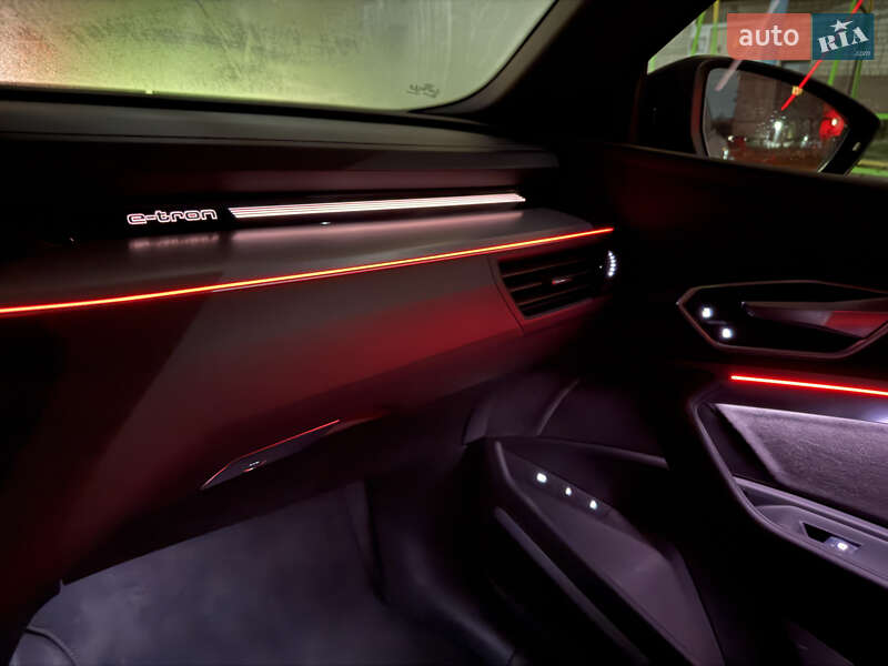 Внедорожник / Кроссовер Audi e-tron 2021 в Дрогобыче