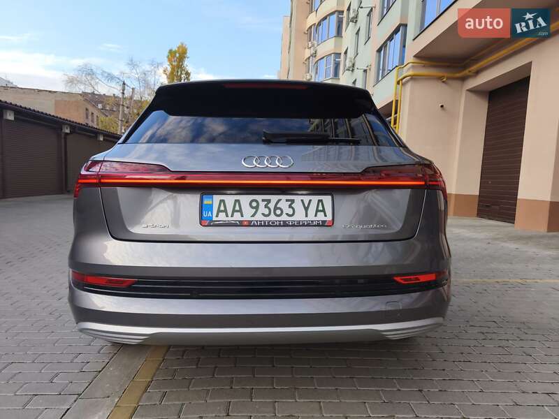 Внедорожник / Кроссовер Audi e-tron 2019 в Харькове