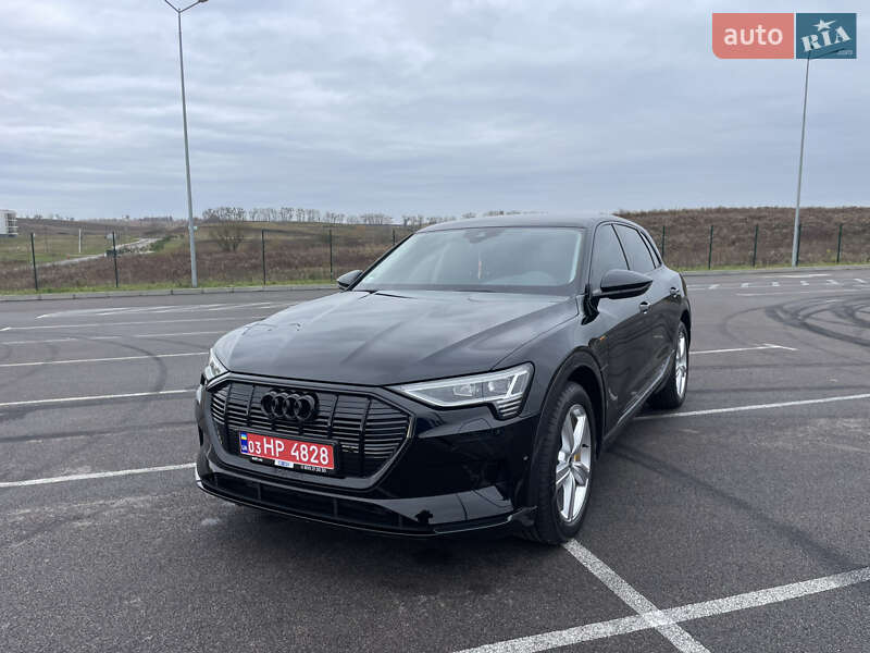 Позашляховик / Кросовер Audi e-tron 2023 в Рівному фото 11 Позашляховик / Кросовер Audi e-tron 2023 в Рівному