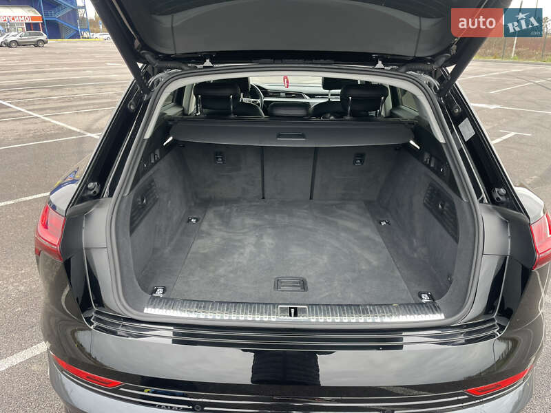 Позашляховик / Кросовер Audi e-tron 2023 в Рівному фото 32 Позашляховик / Кросовер Audi e-tron 2023 в Рівному