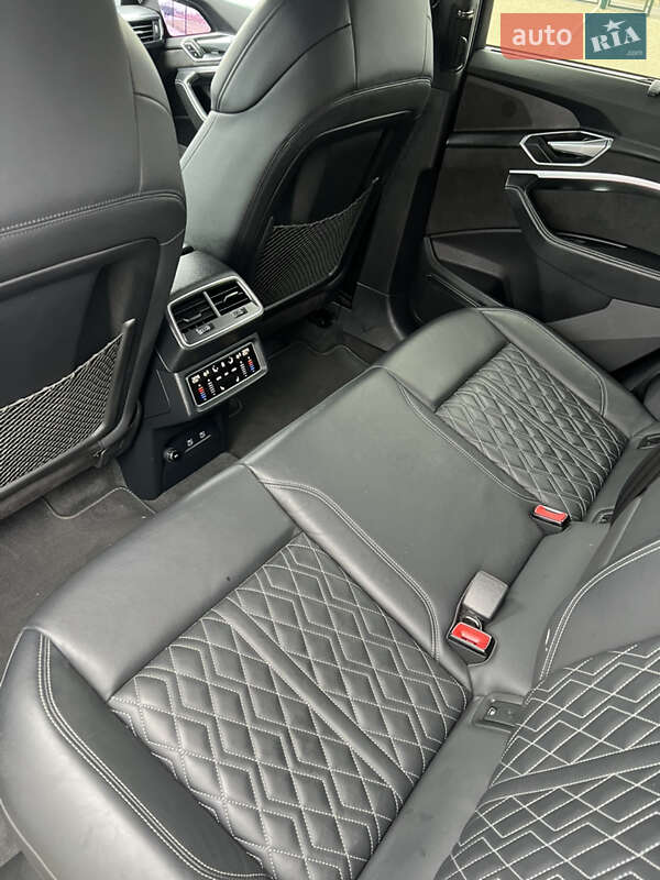 Внедорожник / Кроссовер Audi e-tron 2021 в Тернополе фото 20 Внедорожник / Кроссовер Audi e-tron 2021 в Тернополе