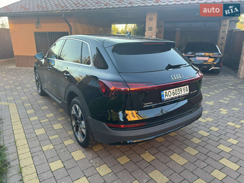 Позашляховик / Кросовер Audi e-tron 2022 в Мукачевому фото 8 Позашляховик / Кросовер Audi e-tron 2022 в Мукачевому