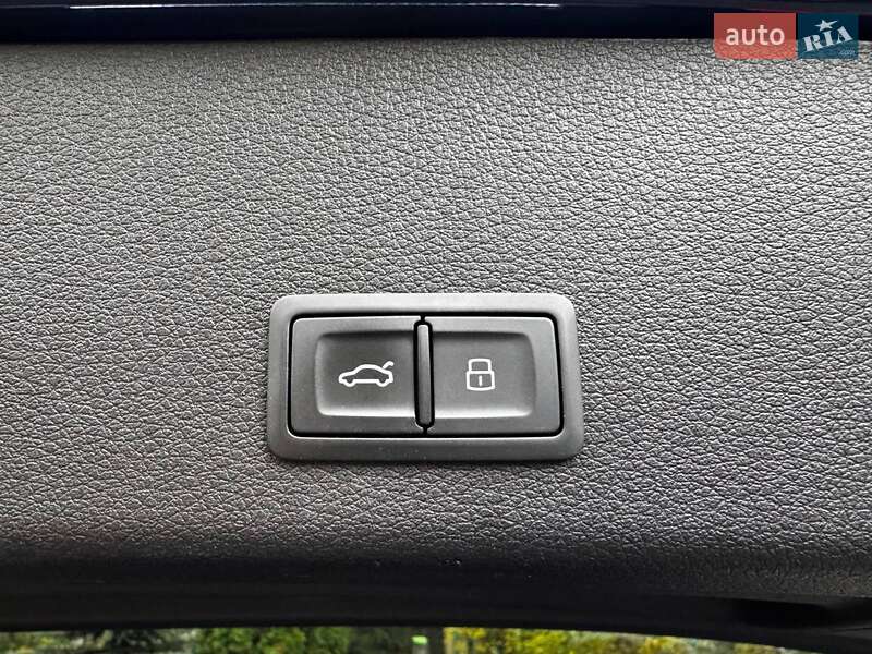 Позашляховик / Кросовер Audi e-tron 2020 в Києві