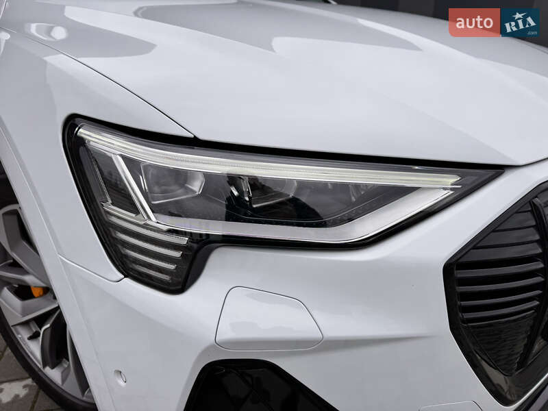 Позашляховик / Кросовер Audi e-tron 2023 в Хмельницькому фото 16 Позашляховик / Кросовер Audi e-tron 2023 в Хмельницькому