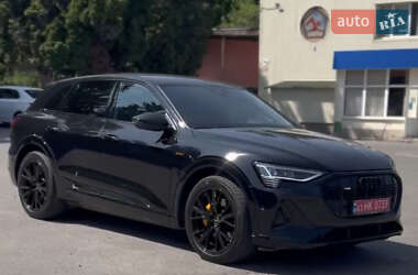 Позашляховик / Кросовер Audi e-tron 2022 в Києві