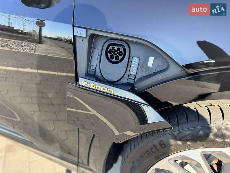 Внедорожник / Кроссовер Audi e-tron 2020 в Мукачево