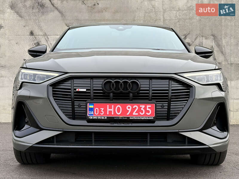 Позашляховик / Кросовер Audi e-tron 2022 в Львові