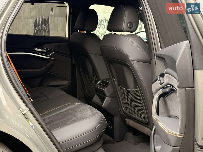 Позашляховик / Кросовер Audi e-tron 2022 в Львові