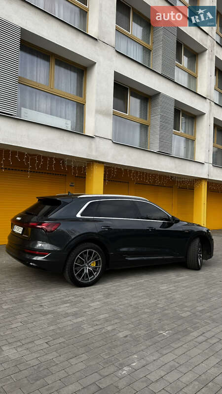 Внедорожник / Кроссовер Audi e-tron 2020 в Днепре