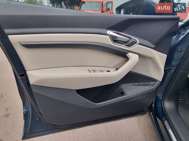 Внедорожник / Кроссовер Audi e-tron 2020 в Коломые