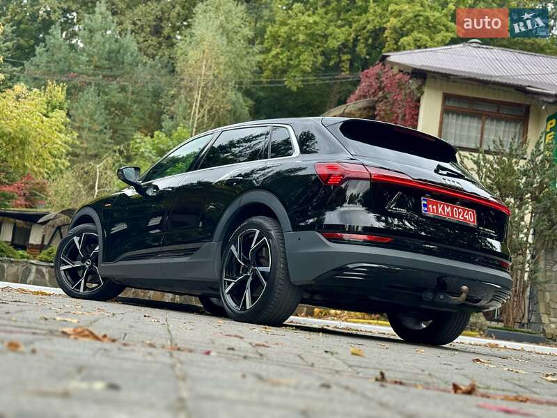 Позашляховик / Кросовер Audi e-tron 2020 в Дрогобичі