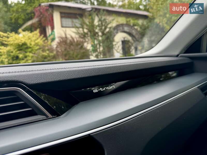 Позашляховик / Кросовер Audi e-tron 2020 в Дрогобичі