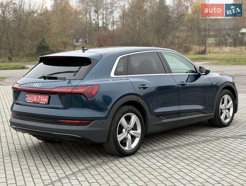 Внедорожник / Кроссовер Audi e-tron 2021 в Львове