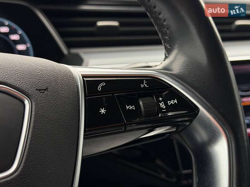 Позашляховик / Кросовер Audi e-tron 2019 в Кривому Розі фото 57 Позашляховик / Кросовер Audi e-tron 2019 в Кривому Розі