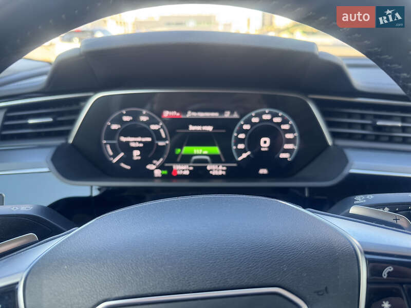 Позашляховик / Кросовер Audi e-tron 2020 в Києві фото 7 Позашляховик / Кросовер Audi e-tron 2020 в Києві