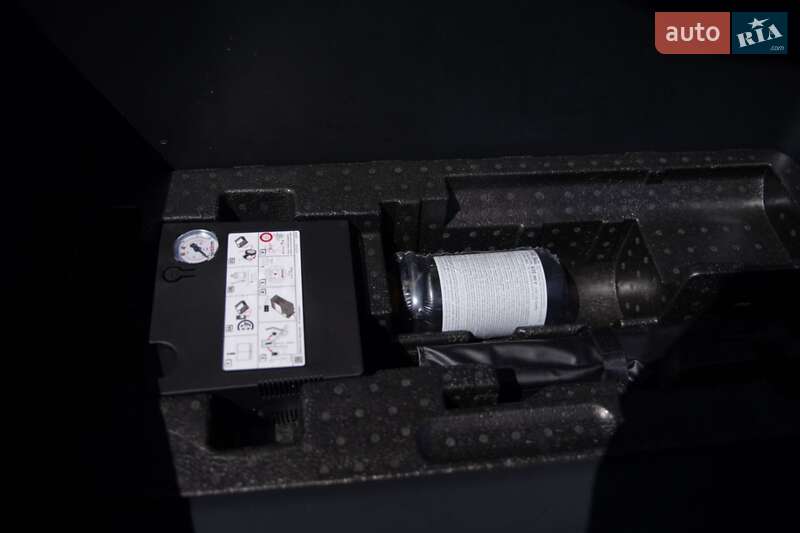 Внедорожник / Кроссовер Audi e-tron 2022 в Дубно