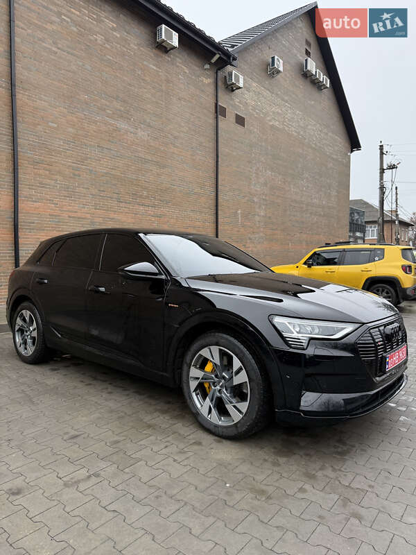 Внедорожник / Кроссовер Audi e-tron 2020 в Виннице
