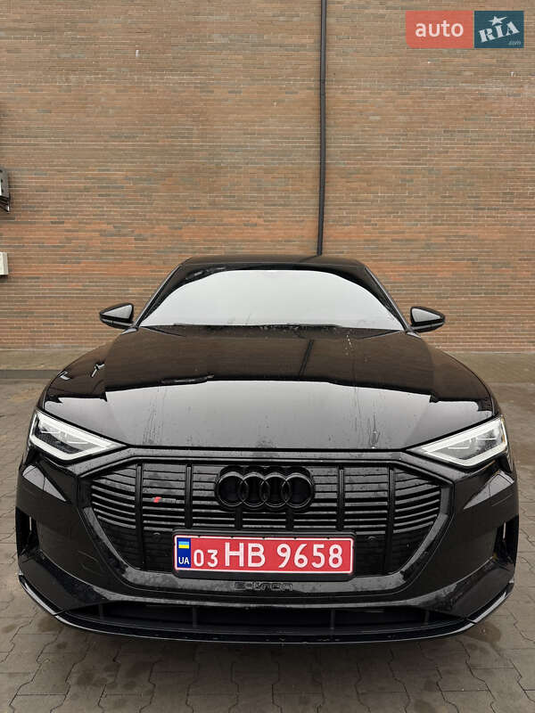 Внедорожник / Кроссовер Audi e-tron 2020 в Виннице