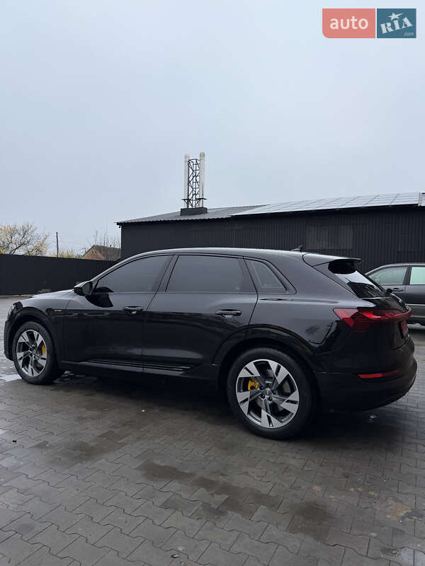Внедорожник / Кроссовер Audi e-tron 2020 в Виннице