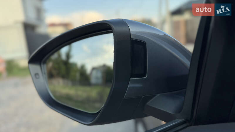 Позашляховик / Кросовер Audi e-tron 2019 в Ужгороді