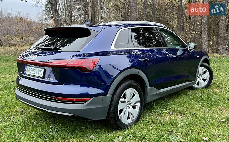 Внедорожник / Кроссовер Audi e-tron 2021 в Киеве фото 9 Внедорожник / Кроссовер Audi e-tron 2021 в Киеве