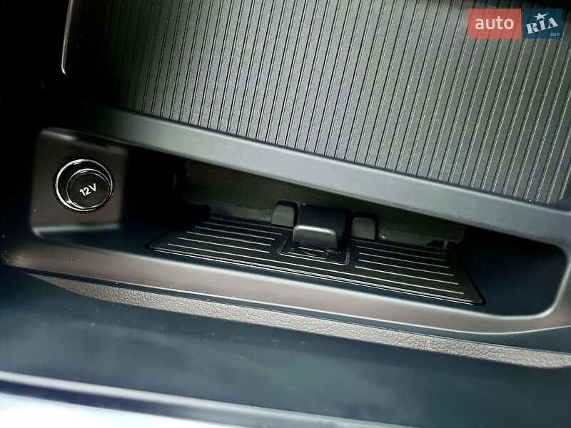 Внедорожник / Кроссовер Audi e-tron 2021 в Киеве фото 28 Внедорожник / Кроссовер Audi e-tron 2021 в Киеве