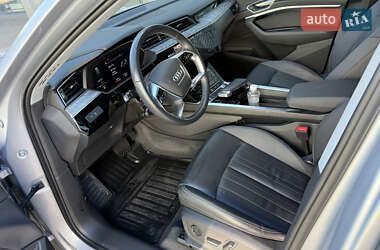 Внедорожник / Кроссовер Audi e-tron 2022 в Ровно