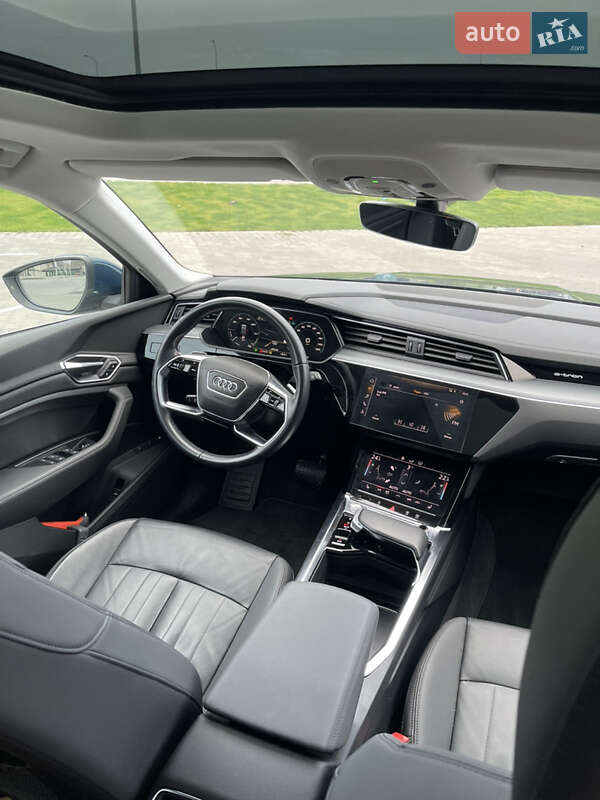 Позашляховик / Кросовер Audi e-tron 2020 в Луцьку