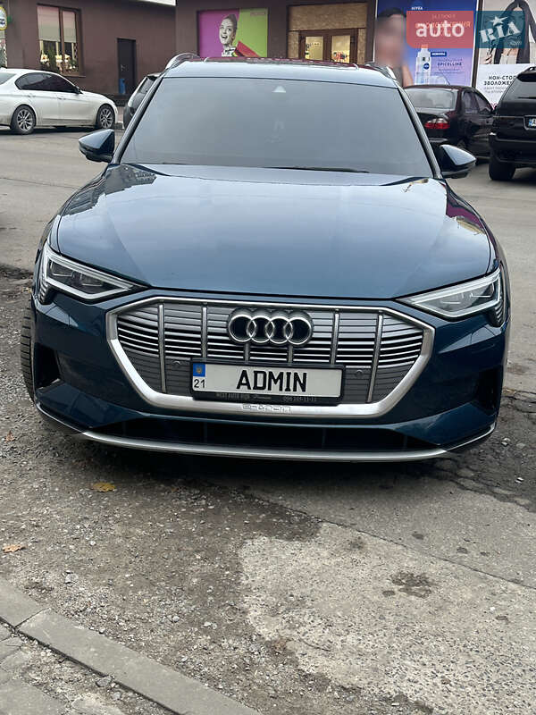 Внедорожник / Кроссовер Audi e-tron 2019 в Харькове