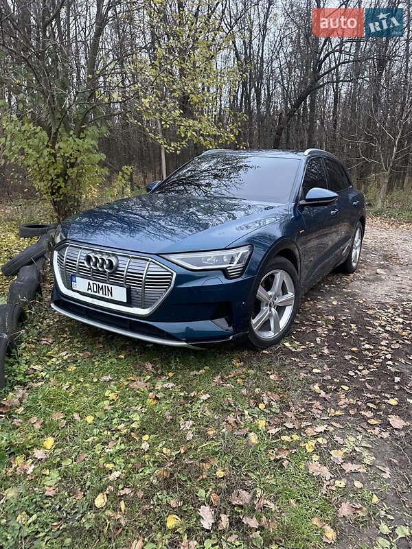 Внедорожник / Кроссовер Audi e-tron 2019 в Харькове