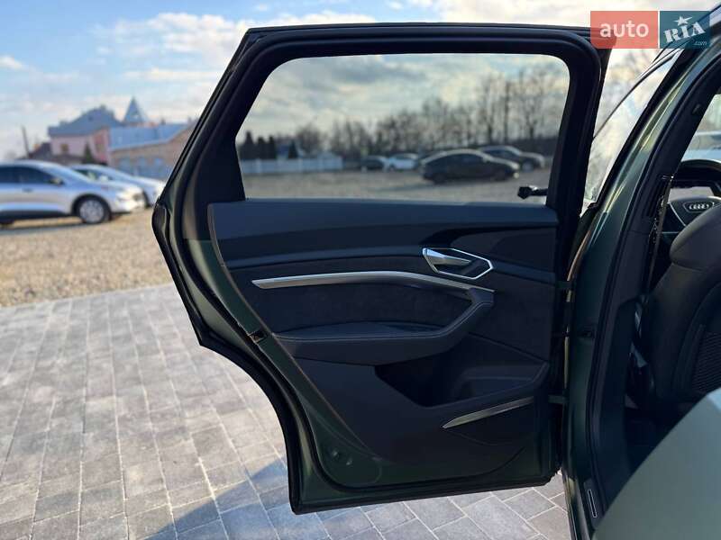 Позашляховик / Кросовер Audi e-tron 2020 в Коломиї
