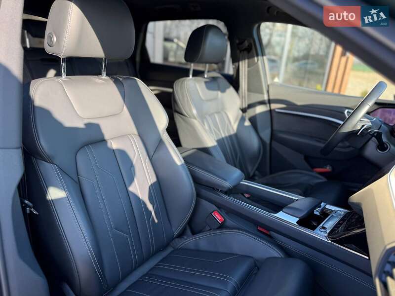 Позашляховик / Кросовер Audi e-tron 2020 в Коломиї