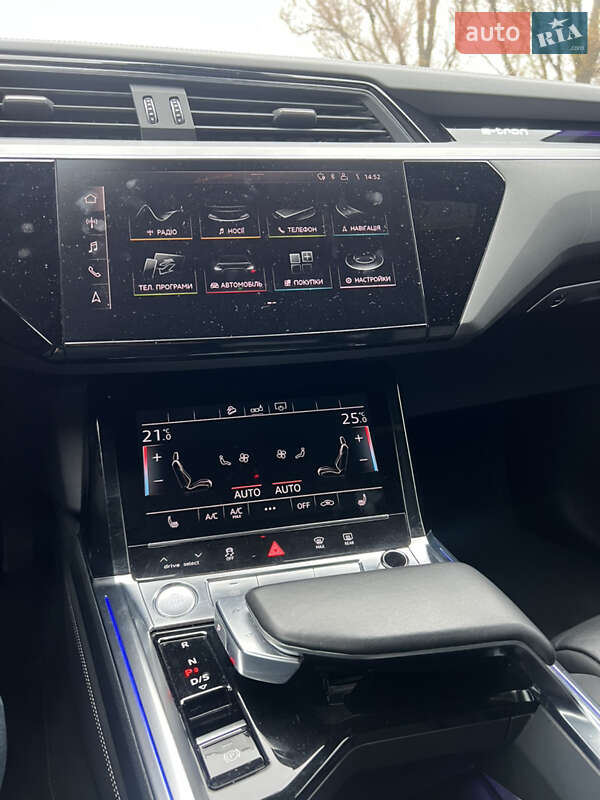 Позашляховик / Кросовер Audi e-tron 2019 в Дніпрі фото 14 Позашляховик / Кросовер Audi e-tron 2019 в Дніпрі