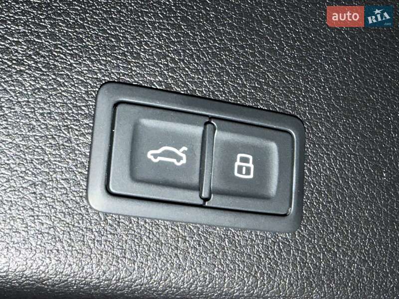 Позашляховик / Кросовер Audi e-tron 2022 в Ковелі