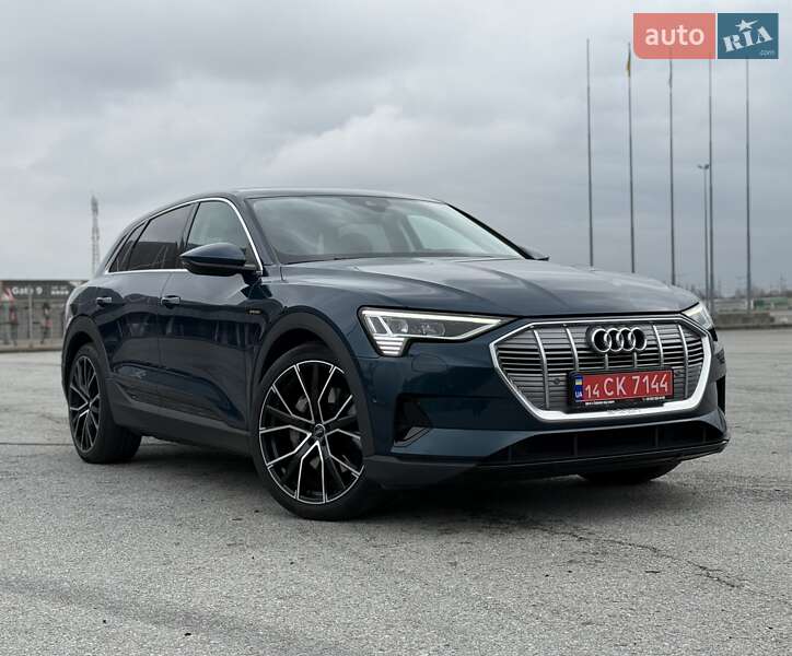 Позашляховик / Кросовер Audi e-tron 2021 в Києві фото 23 Позашляховик / Кросовер Audi e-tron 2021 в Києві