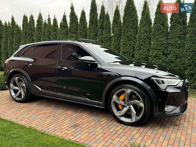Внедорожник / Кроссовер Audi e-tron 2021 в Киеве фото 11 Внедорожник / Кроссовер Audi e-tron 2021 в Киеве