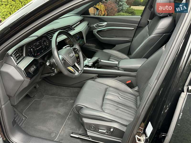 Внедорожник / Кроссовер Audi e-tron 2021 в Киеве фото 38 Внедорожник / Кроссовер Audi e-tron 2021 в Киеве