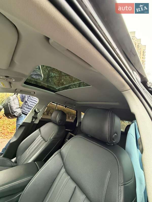 Позашляховик / Кросовер Audi e-tron 2024 в Києві