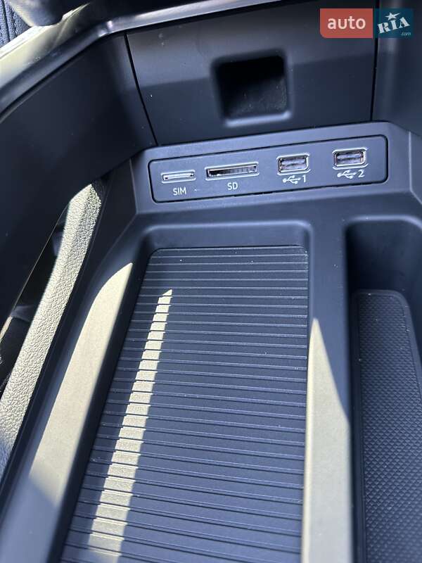 Внедорожник / Кроссовер Audi e-tron 2019 в Ковеле