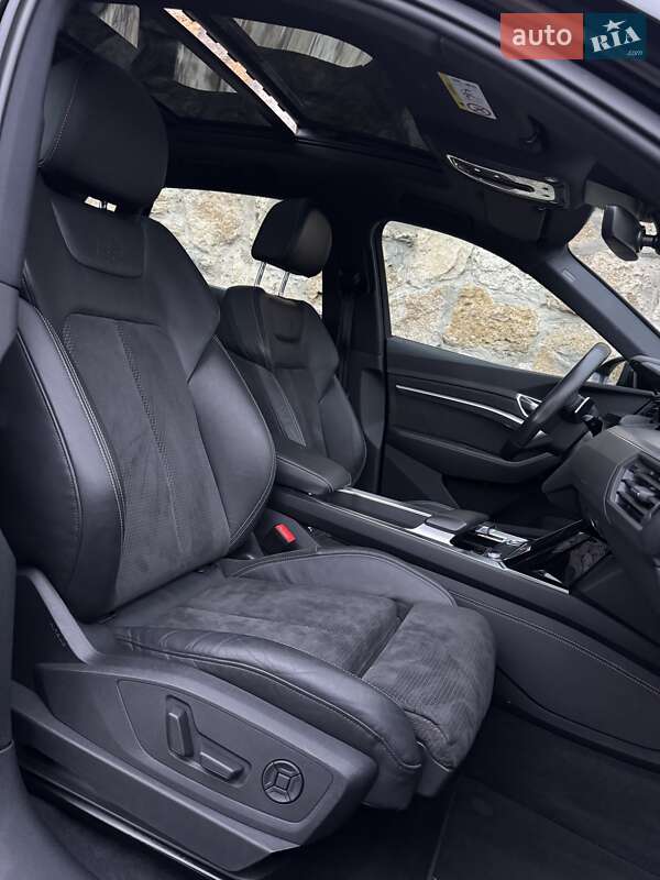 Позашляховик / Кросовер Audi e-tron 2019 в Рівному